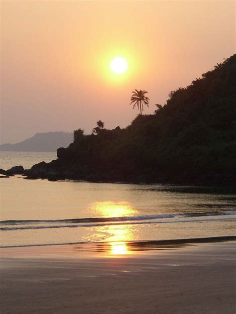 Sunset At #Goa Beach | Best places to travel in india, Evening sunset ...