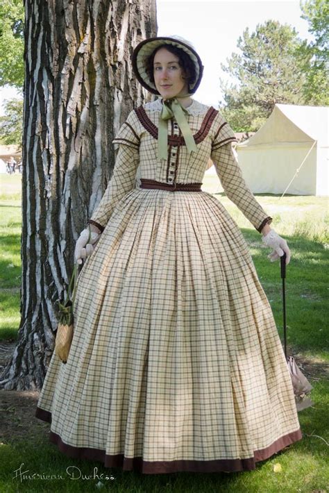 1860s Civil War era dress Victorian Era Dresses, Victorian Gown, Victorian Costume, Victorian ...