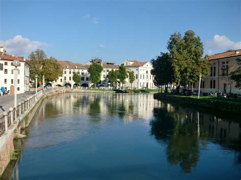 Treviso: an Italian beauty. It is your next destination in Italy, for a city break | Italian ...