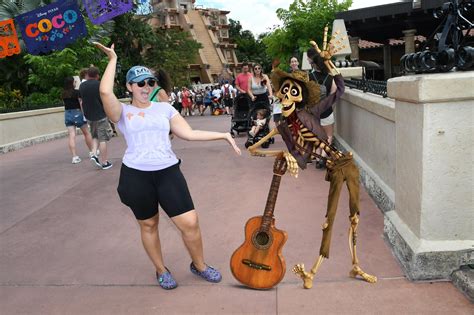 Pose With ‘Encanto’ and ‘Coco’ Characters in These New Disney World Photo Ops! - Disney by Mark