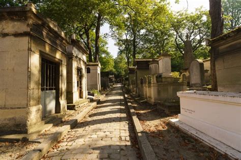 Famous People Buried in Paris- A Guide to Famous Graves in Paris