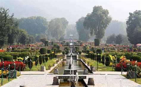 Shalimar Bagh Srinagar | Mughal Garden | Jammu & Kashmir Tourism