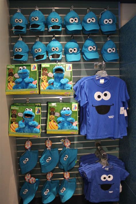 Cookie Monster Merchandise Sesame Street Items, Cookie Monster ...