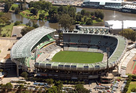 IN PICTURES: FIFA 2010 World Cup Stadiums - Construction Week Online