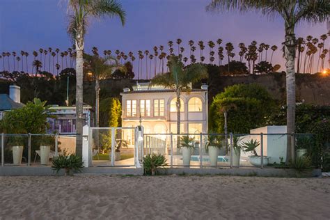 Santa Monica Beachfront House Going to Market for $29 Million - WSJ