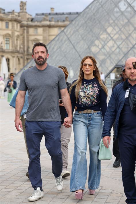 Jennifer Lopez et Ben Affleck sont à Paris ! Voici toutes les images de leur lune de miel ...