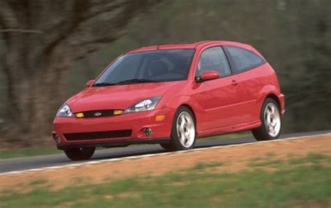 Used 2002 Ford Focus SVT Review | Edmunds