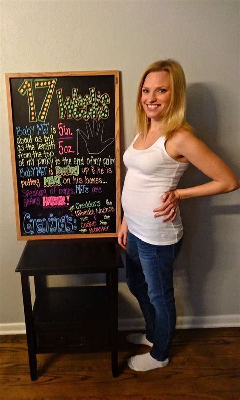 17 week pic | 17 weeks pregnant, 17 weeks pregnant bump, Baby bump chalkboard