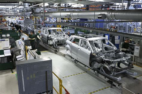 News : UK car manufacturing enjoys a bumper 2013 - AROnline