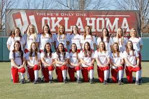 Oklahoma Softball Team - 2015 OU Seniors | Girls softball, Oklahoma ...