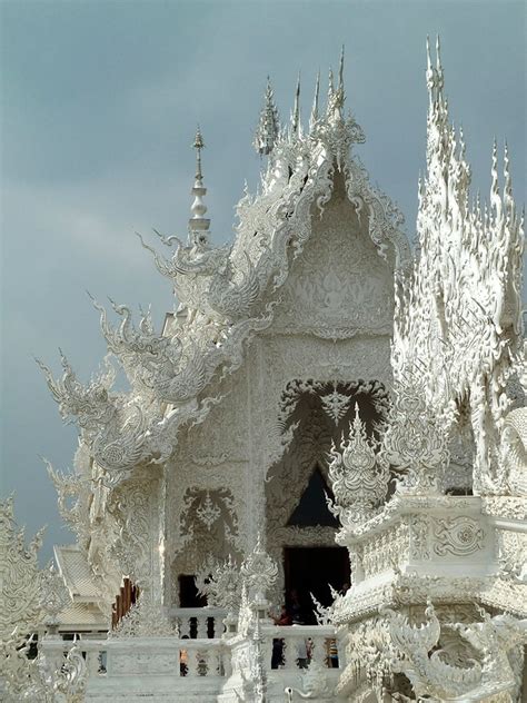 This Majestic White Temple In Thailand Looks Like A Fairytale | DeMilked