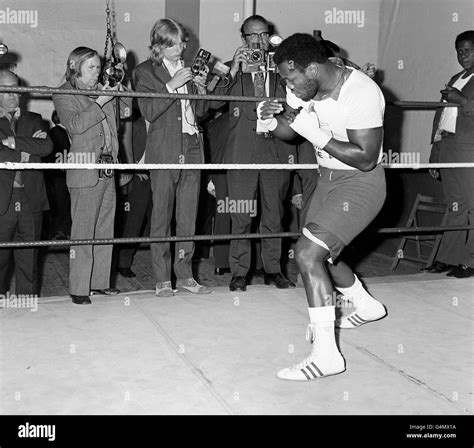 Boxing - Heavyweight - Joe Frazier v Joe Bugner - Joe Frazier Training ...