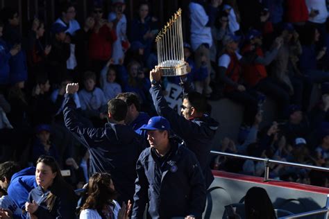 World Series trophy tour includes stop at Saturday's Chicago Legends ...