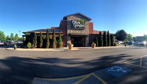 Olive Garden Italian Restaurant | 332 Army Trail Rd, Bloomingdale, IL 60108, USA