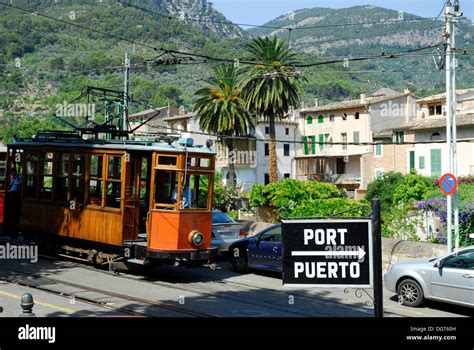 Tram in Soller, tranvia to Puerto Soller, Port de Soller, Mallorca ...