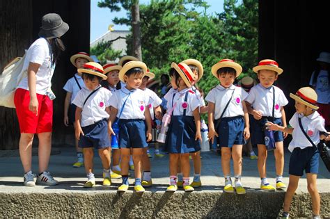 Japanese schoolkids by Jan Renes | Japan | Pinterest | Kindergartenkind ...