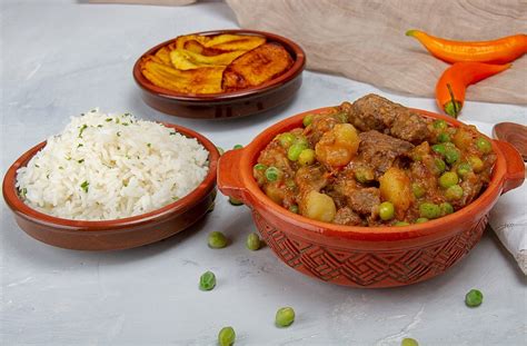 Seco de Carne [Peruvian Beef Stew Recipe] - Eat Peru