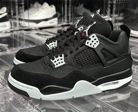 Air Jordan 4 SE Black and Light Steel