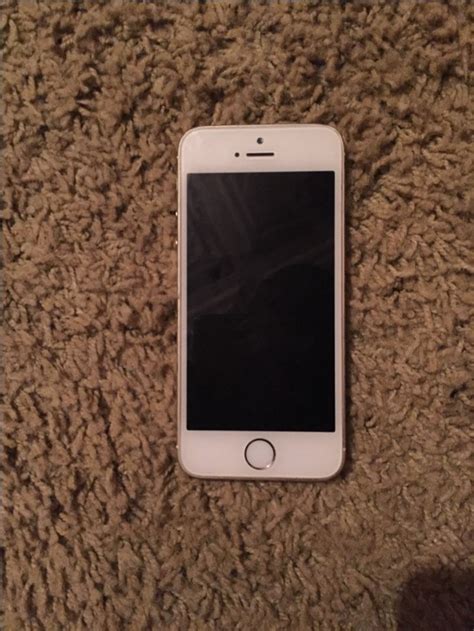 Neatly Used Iphone 5s Gold 32GB For Sale - Technology Market - Nigeria