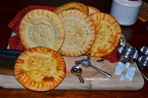 Varada's Kitchen: Tajik Naan