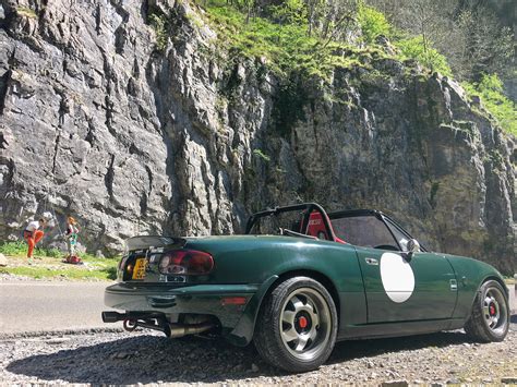 Canyon carving @ Cheddar Gorge : r/Miata