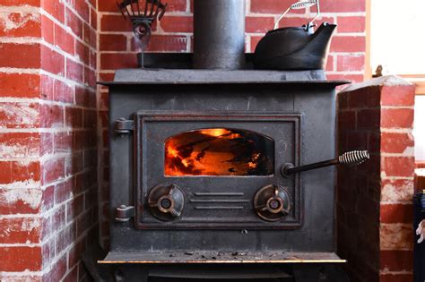 Wood Stove Cooking - How To Cook On A Wood Stove