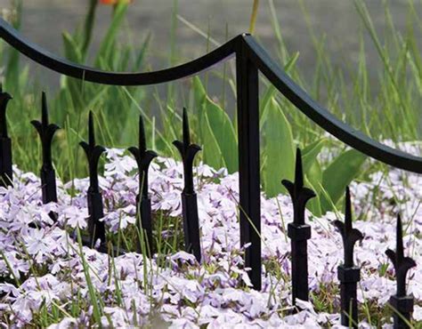 Garden Edging Black 35cm tall x 46cm long - Goldcliff Garden Centre