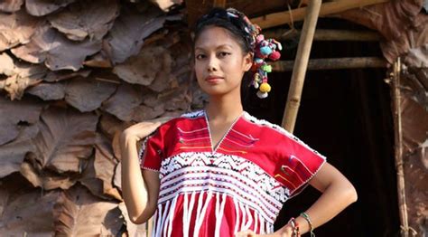 KAYIN TRIBE - Asian Tour Myanmar