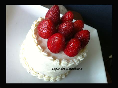 Strawberry Vanilla Cake ~ Hankerie