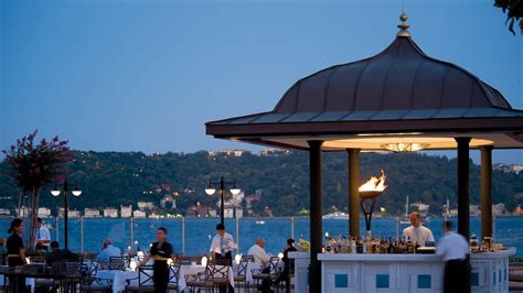 Four Seasons Hotel Istanbul at the Bosphorus - Book with free breakfast ...