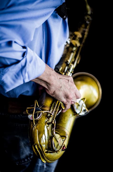 Man playing saxophone, HD phone wallpaper | Peakpx