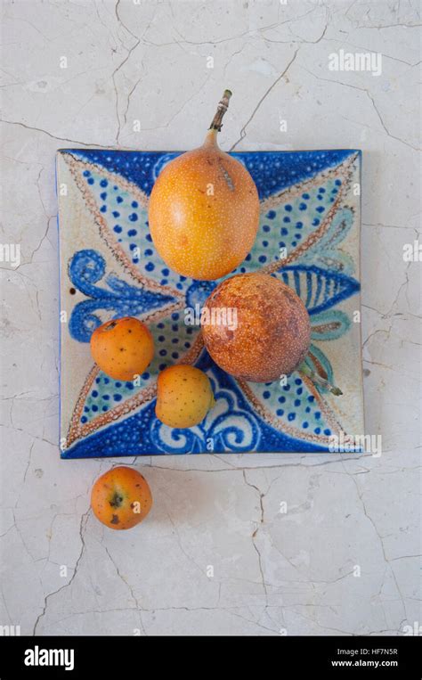 yellow passion fruit Stock Photo - Alamy