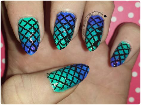 Danni Nail Nerd ♥: Mermaid Scales | Mermaid scales, Blog tutorials, Mermaid