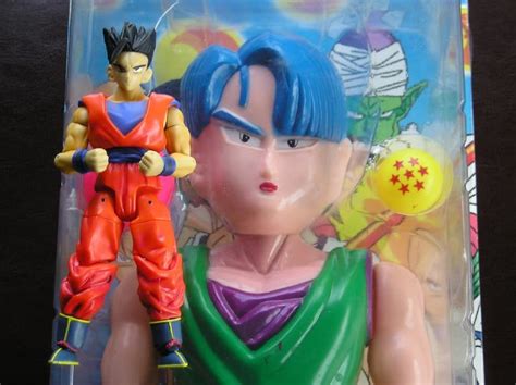 Dragon Ball Super looks like a series based on the bootleg DBZ toys from Chinatown : dbz