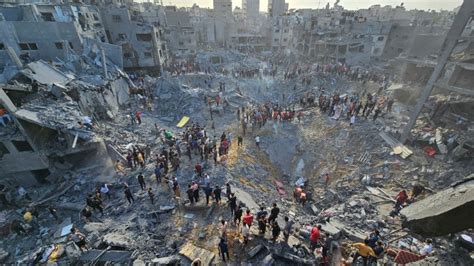 Israel bombs Jabalia refugee camp in Gaza