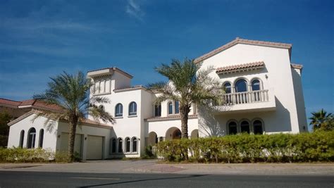 Watch: SRK gives tour of his Dubai villa, it is worth Rs...