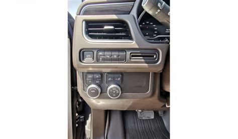 Used GMC Yukon SLT - 2023 - Black 2023 for sale in Sharjah - 612259