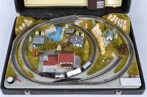 GERMAN MARKLIN Z SCALE TRAINS SET, DISPLAY CASE