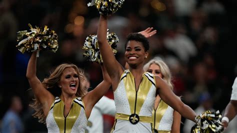 Photos: Entertainment | Saints vs. Buccaneers | 2023 NFL Week 4