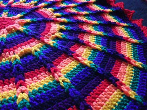 Crochet Rainbow Round Jacob's Ladder Blanket | Crochet patterns free blanket, Afghan crochet ...