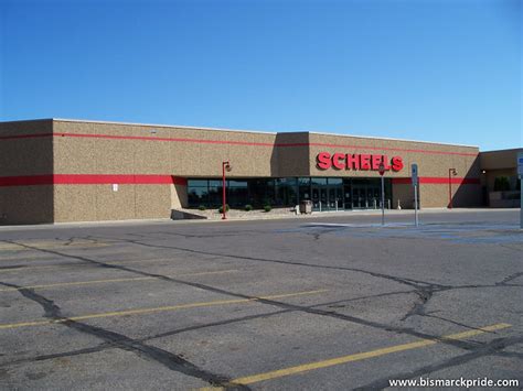 Scheels Sporting Goods Store at Kirkwood Mall in Bismarck,… | Flickr