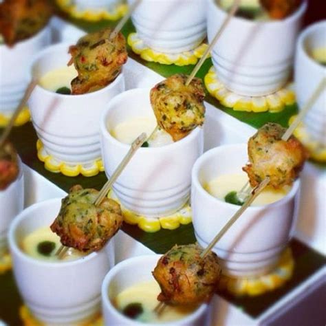 27 Wedding Hors d'Oeuvres to Rock Cocktail Hour | Wedding hors d'oeuvres, Fancy appetizers ...