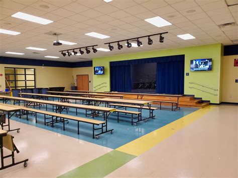 Rent a Cafeteria (Small) in Orlando FL 32808