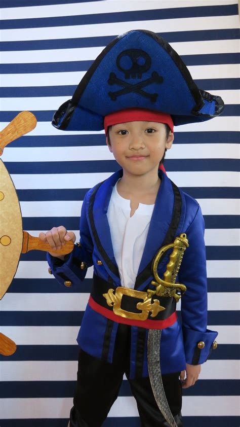 Captain Jake DIY costume | Diy costumes, Kids party, Boy birthday