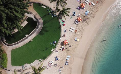 Best Beaches Near Honolulu Airport on the Island of Oahu