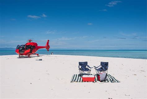 Great Barrier Reef Helicopter Tour with a picnic on a sand cay