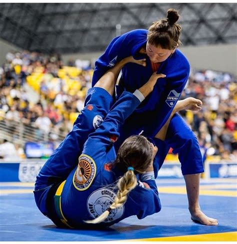 Take a Class with Oregon’s First Female Brazilian Jiu-Jitsu Black Belt ...