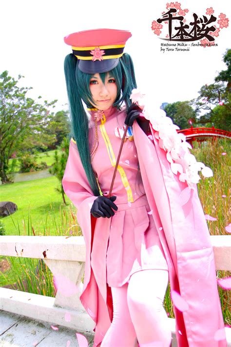 Hatsune Miku - Senbonzakura Ver. by TeruTerumii on DeviantArt