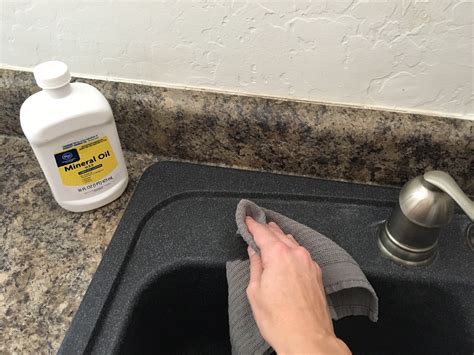 5 Simple Steps to Clean a Granite Sink - House Tipster