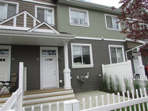 BEAUTIFUL FULLY FURNISHED 2-BDRM TOWNHOUSE WITH GARAGE IN SUMMERSIDE *** http://www ...